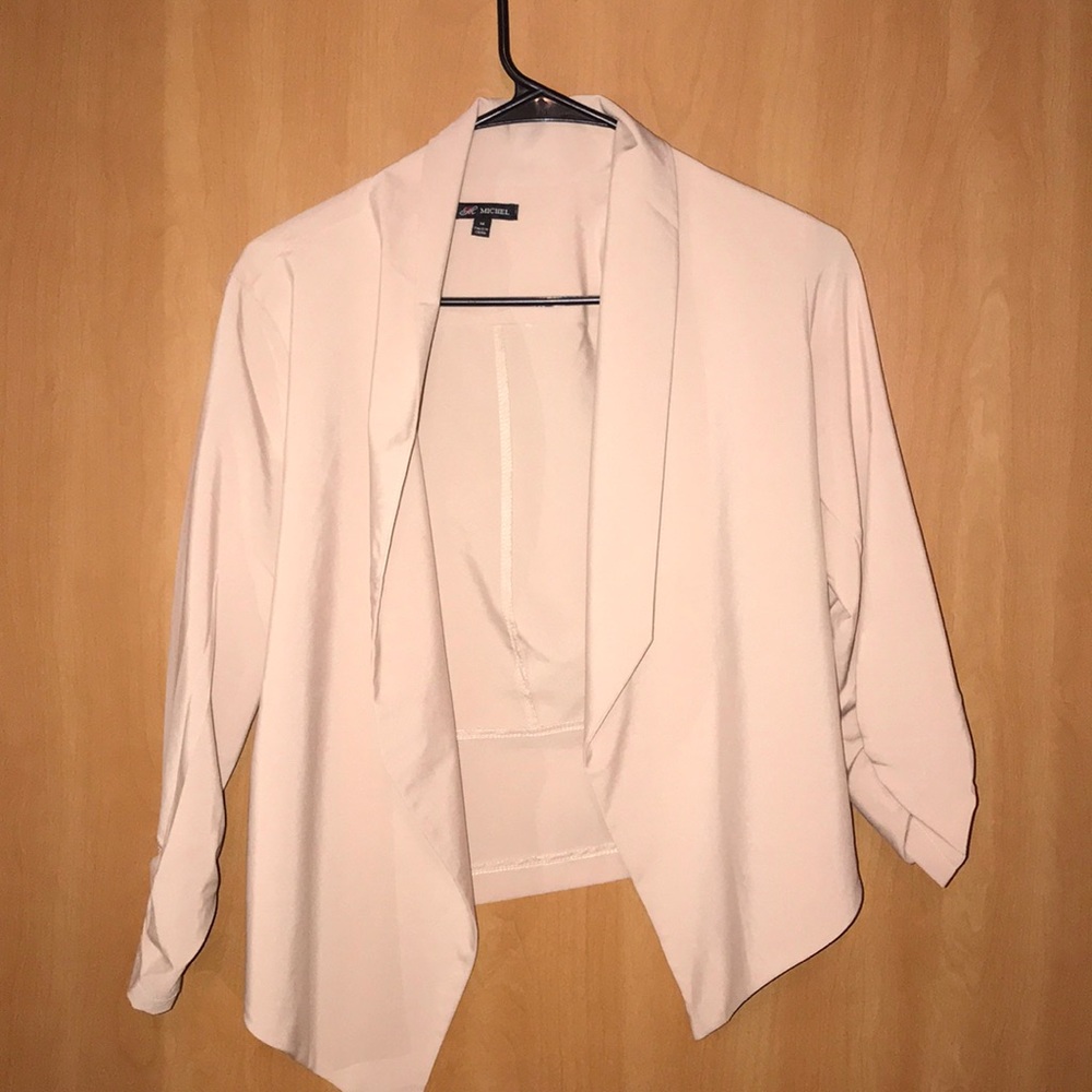 Lightweight blush blazer